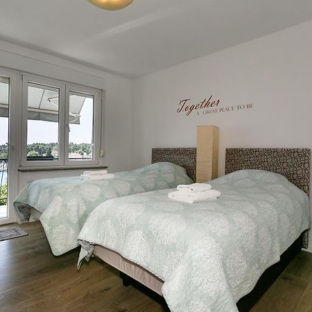 M&M Apartment คิร์ก ภายนอก รูปภาพ