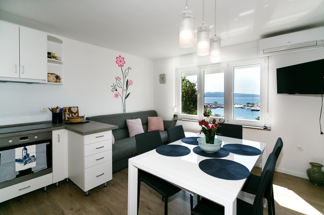 M&M Apartment คิร์ก ภายนอก รูปภาพ