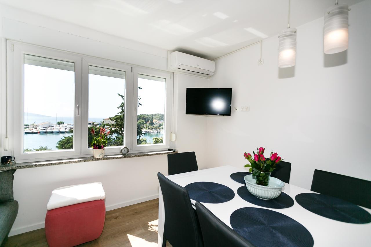M&M Apartment คิร์ก ภายนอก รูปภาพ